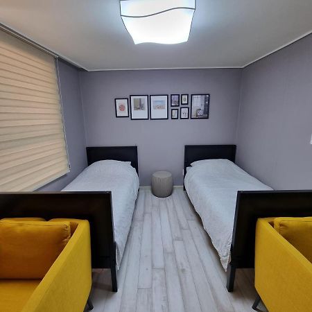 Bluehum Guest House Incheon Esterno foto