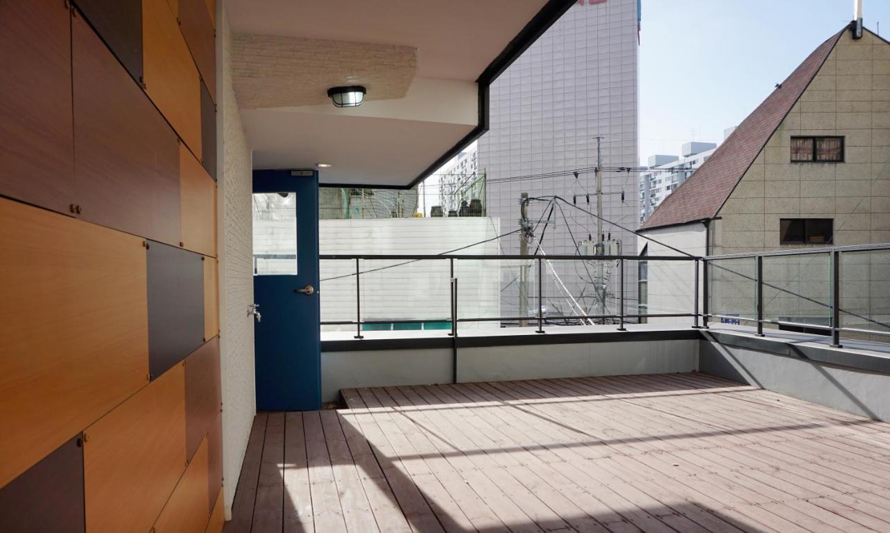 Bluehum Guest House Incheon Esterno foto