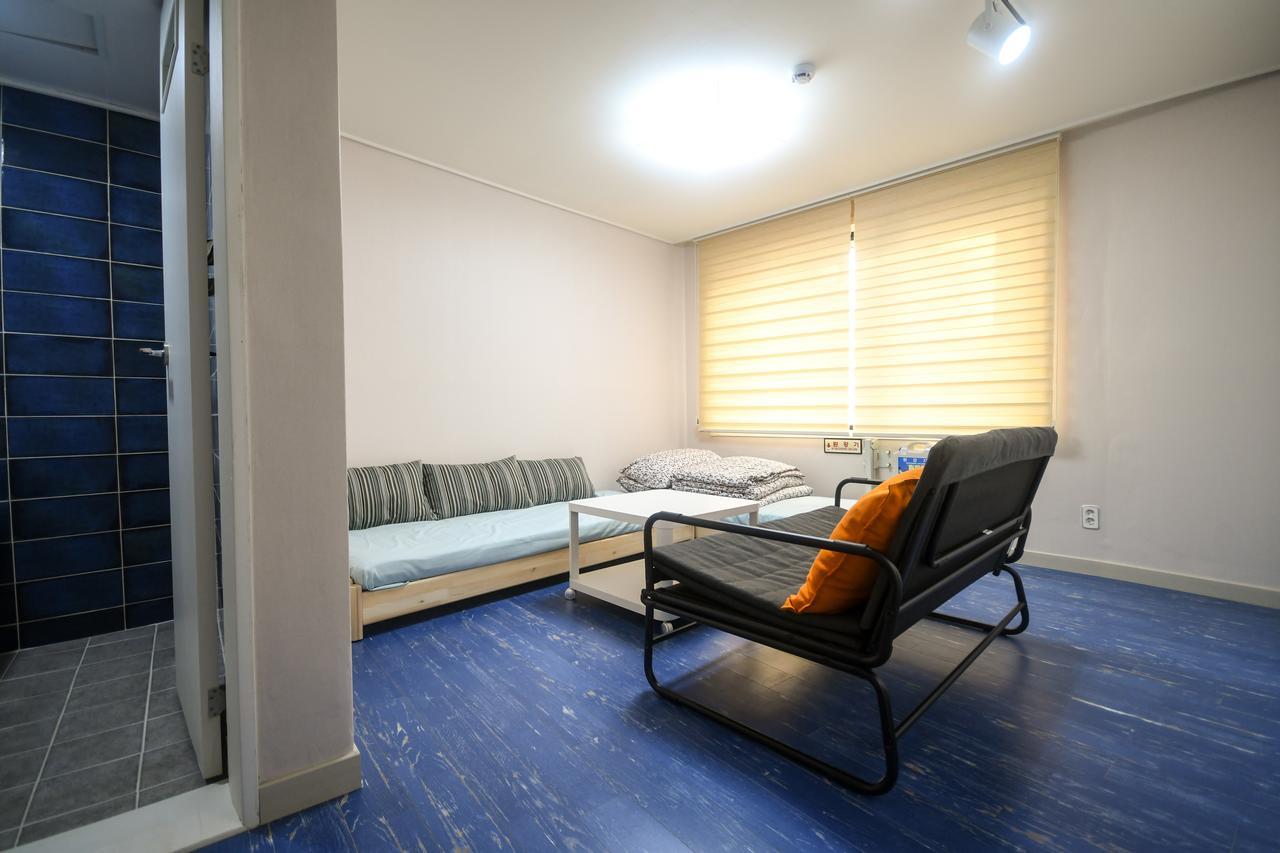 Bluehum Guest House Incheon Esterno foto