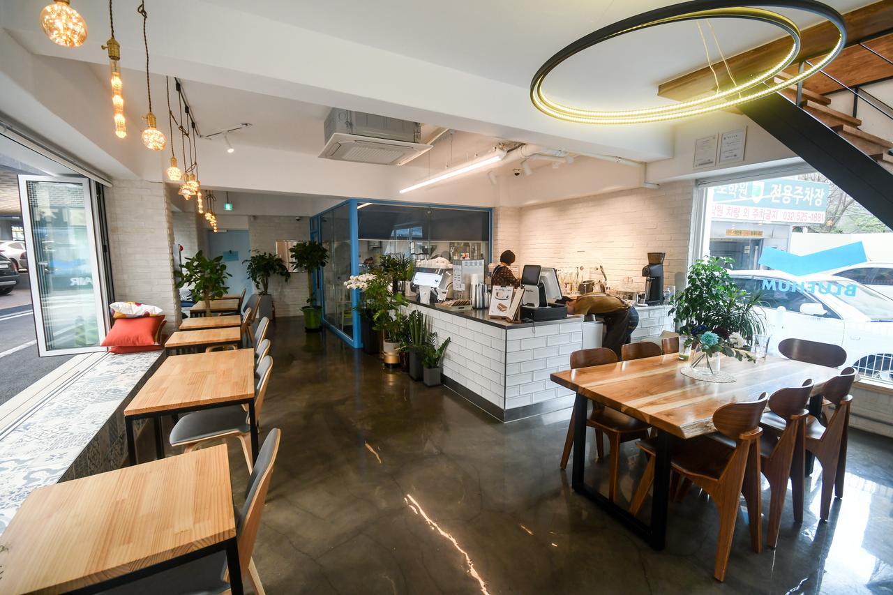 Bluehum Guest House Incheon Esterno foto